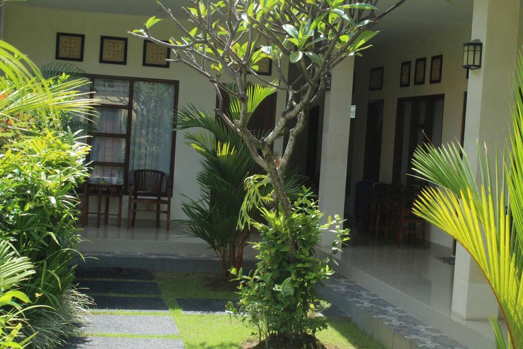 Purnama Guesthouse Canggu  Exterior photo