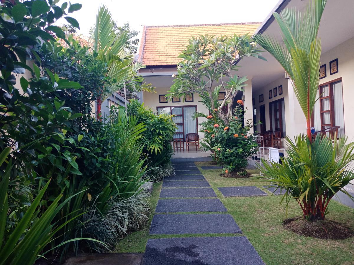 Purnama Guesthouse Canggu  Exterior photo